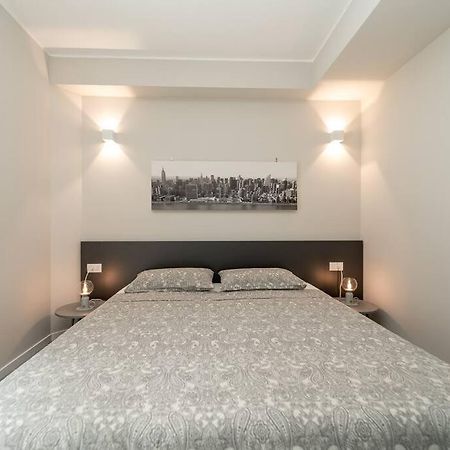 Apt 2 Min From The Cathedral With Private Parking Como Exterior foto