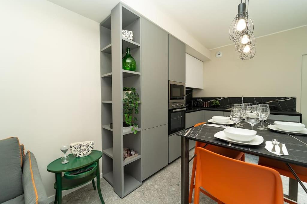 Apt 2 Min From The Cathedral With Private Parking Como Exterior foto